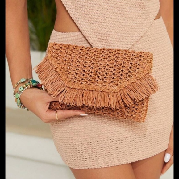 Fringe Decor Envelope Woven Bag - Picture 8 of 16